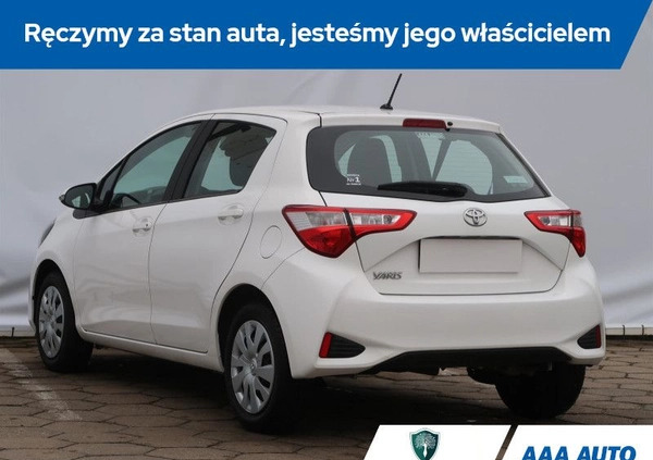 Toyota Yaris cena 53000 przebieg: 38043, rok produkcji 2020 z Gołdap małe 92
